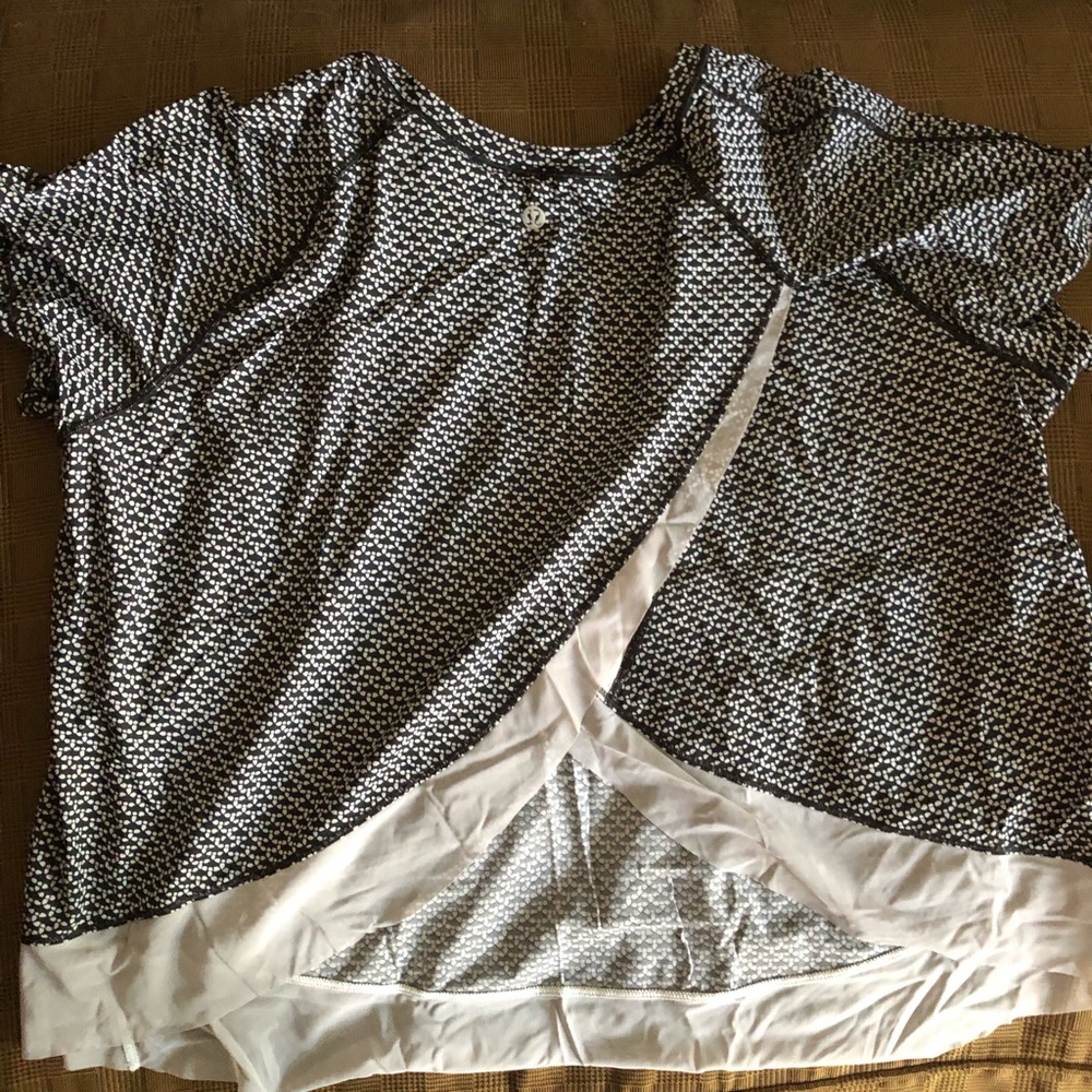 Lulu Lemon Split back top